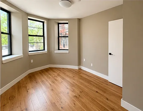 2911 Avenue D #2A — Photo 3