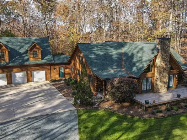3767 Piney Mountain Rd, Walnut Cove, NC 27052