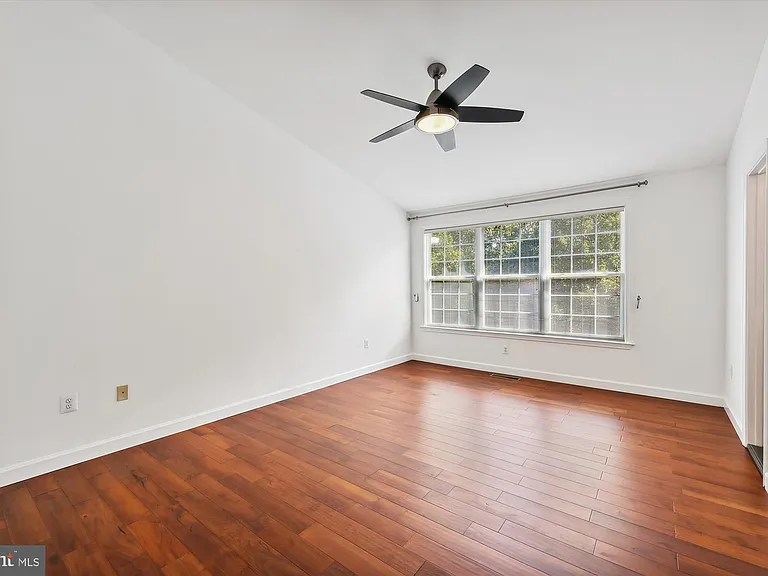 7445 Gillingham Row — Photo 13