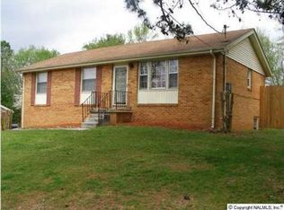 3714 McEwen Dr NW, Huntsville, AL 35810