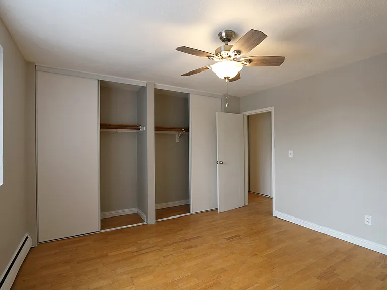 214 Place Apartments — Photo 35