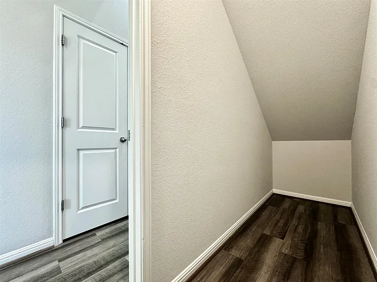 5701 Pleasanton Pkwy — Photo 17