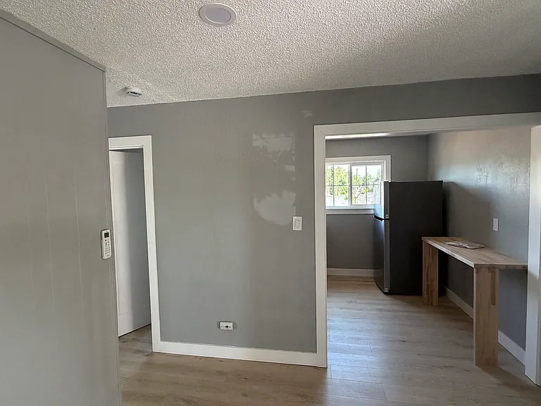 1440 Meadow Ln #B — Photo 3