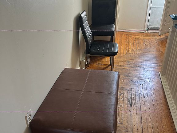3rd image of 1508 W Turner St #4