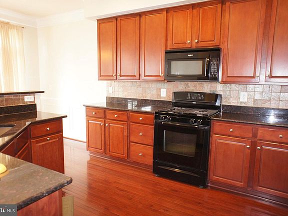 2nd image of 13618 Venturi Ln #167