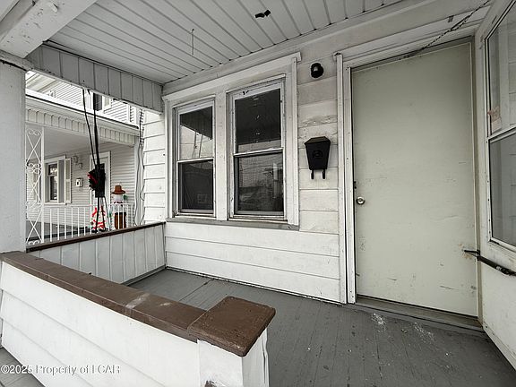 3rd image of 13-17 Woodbury St