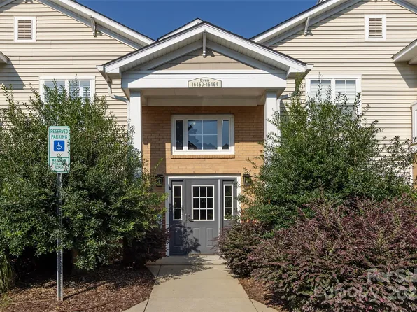 16452 Redstone Mountain Ln, Charlotte, NC 28277