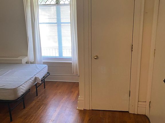 2nd image of 415 E 7th St #3