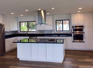 1569 Hoaaina St, Honolulu, HI 96821