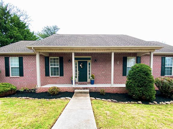 2nd image of 1700 Starmont Trl