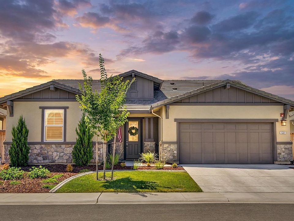 1st image of 1221 Alpine Way