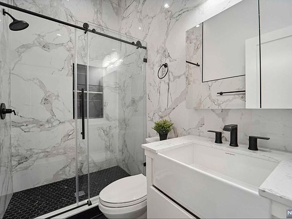 4th image of 485 Westview Pl Floor 1