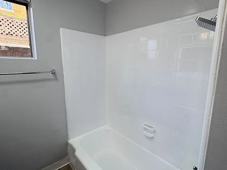 5945 Cloverly Apts — Photo 10