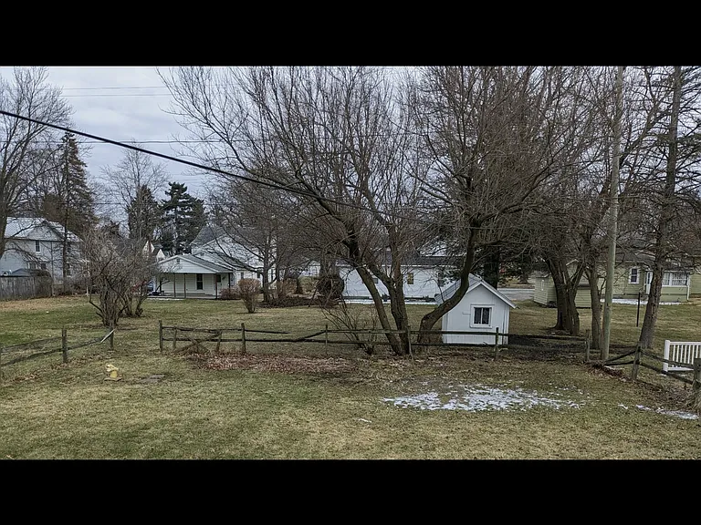 208-210 Cherry St #208 — Photo 17