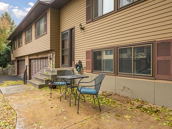 2nd image of 1031 121st Ln NE