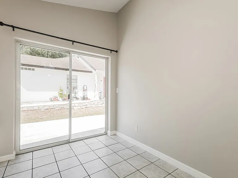 3406 Palm Beach Dr — Photo 6