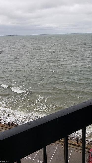 Beautiful views of the Chesapeake Bay from every window!