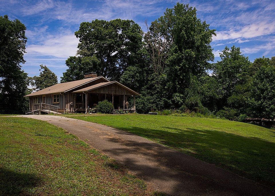 1st image of 177 Busch Creek Rd