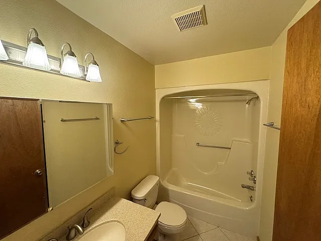 1112 W Saratoga Ave — Photo 14