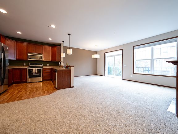 2nd image of 11925 Emery Village Dr