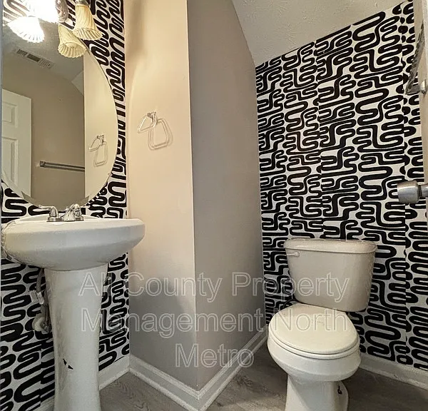 289 Silver Ridge Dr — Photo 5