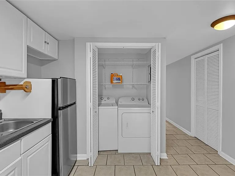 569 Garner Way NW — Photo 31