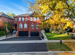 8 Vianney Ave, Toronto, ON M1L 4V4