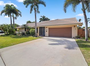 9260 Laurel Green Dr, Boynton Beach, FL 33437
