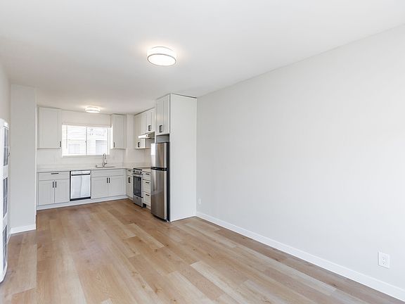 2nd image of 365 24th Ave #6