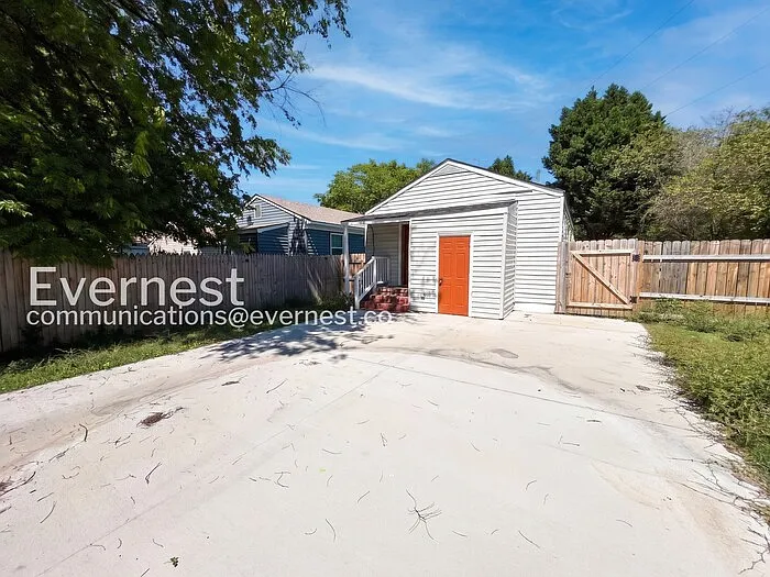 633 Hemlock Ave — Photo 18