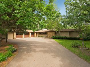 8480 Delaney Ct, Inver Grove Heights, MN 55076