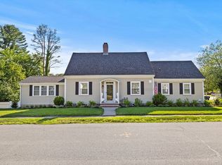 1 Stratford Rd, Andover, MA 01810