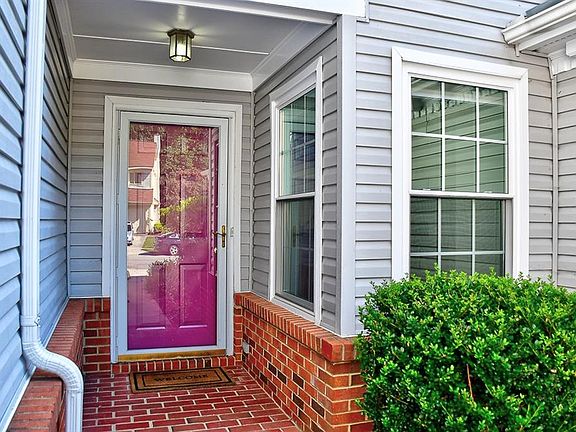 3rd image of 1107 Shoal Creek Trl
