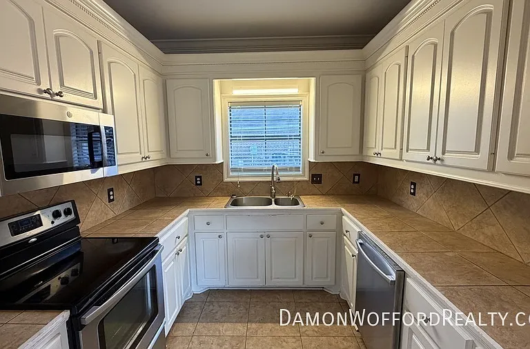105 Laurel Ridge Rd — Photo 6