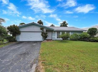 1317 NW 84th Dr, Coral Springs, FL 33071