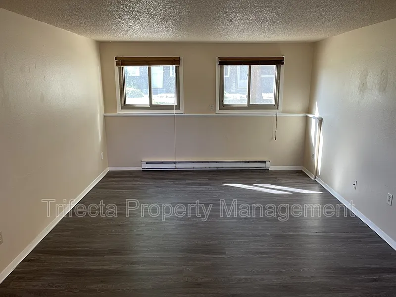 2 bed, 1.0 bath, 935 sqft, $1,345 — Photo 4