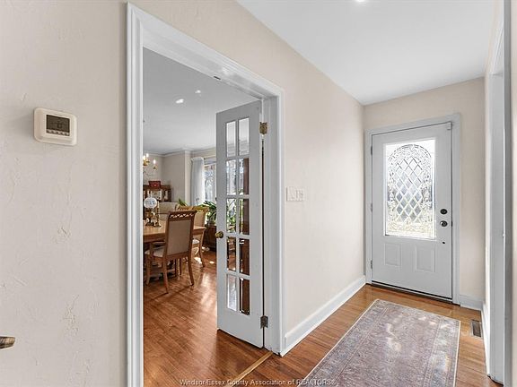 3rd image of 264 Patrice Dr