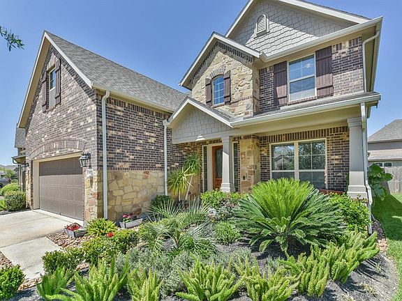 3rd image of 20710 Holly Rain Dr