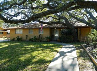 1413 Dana Dr, Rockport, TX 78382