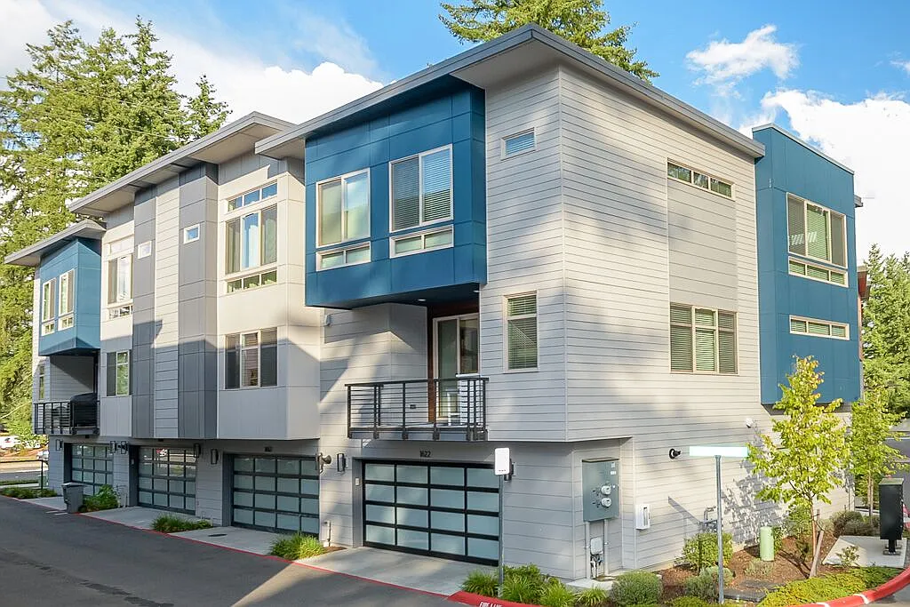 1622 163rd Ter NE #D-4 photo 1