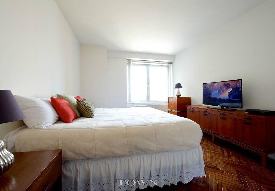 1st image of 216-218 E 47th St #17A
