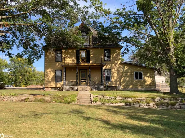 122 N 17th St, Denison, IA 51442