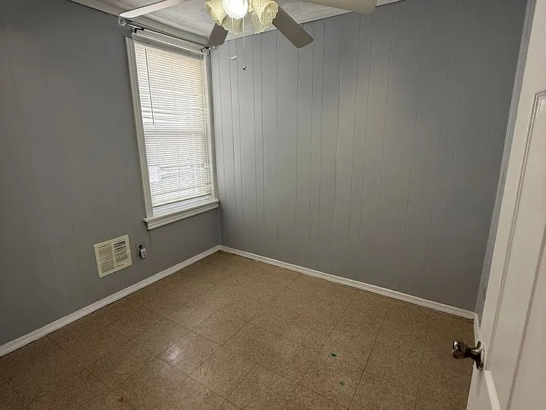5753 N Beechwood St — Photo 26