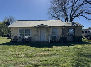526 Henderson Blvd, Groesbeck, TX