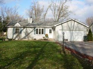 1118 Acre Ln, Johnsburg, IL 60051