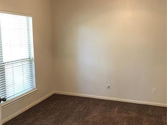 5th image of 14812 Fernhill Dr