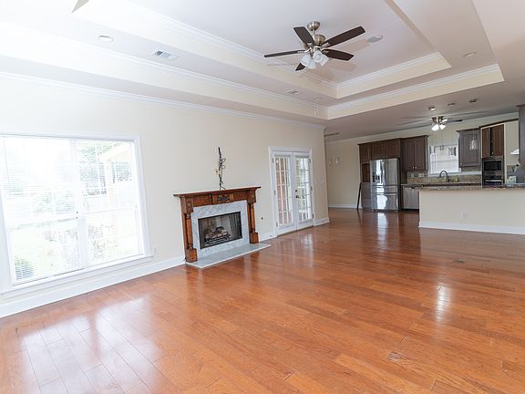 4th image of 8124 Fletcher Hill Dr