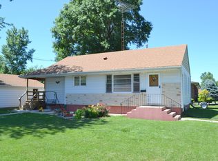 702 Sumner St, Carlinville, IL 62626