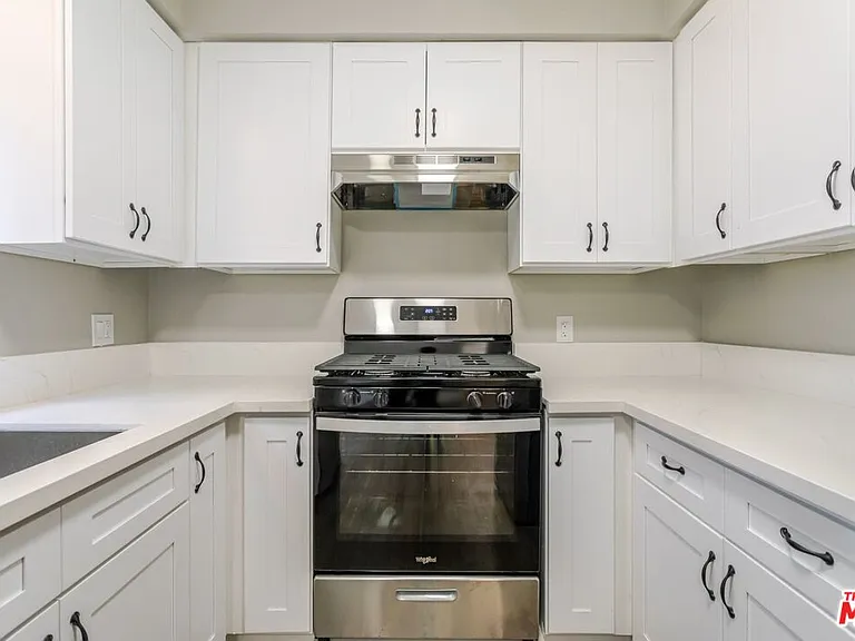 420 N Market St #15 — Photo 15
