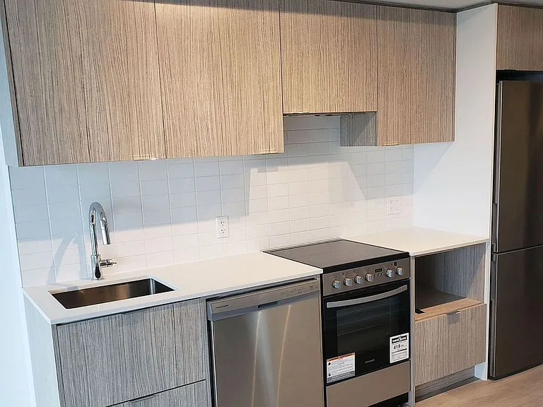 395 Bloor St E #3706 — Photo 3